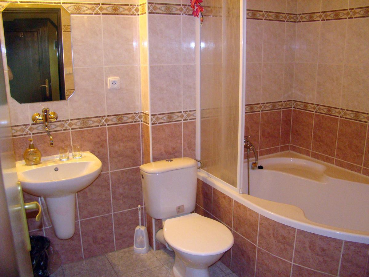 Restaurace Penzion Rafael Dlouhá Brtnice Quarto foto