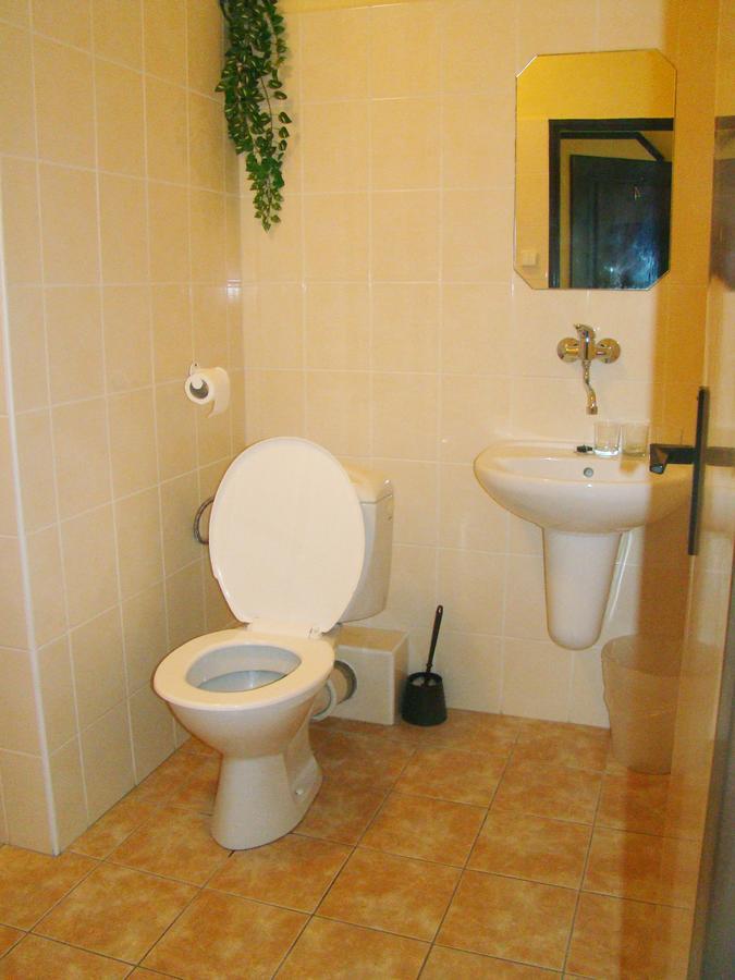 Restaurace Penzion Rafael Dlouhá Brtnice Quarto foto